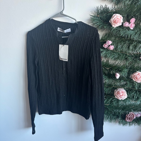 Bershka Other - Bershka Black Ribbed Button Down Shirt